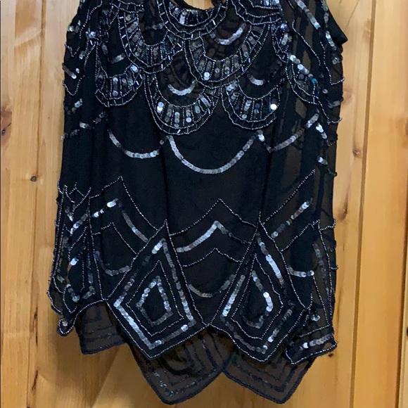 Black tank top - Picture 4 of 5